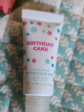 eos Birthday Cake Super Balm Mini - White with Pink & Teal Dots